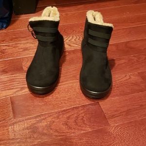 NWOT Ladies booties